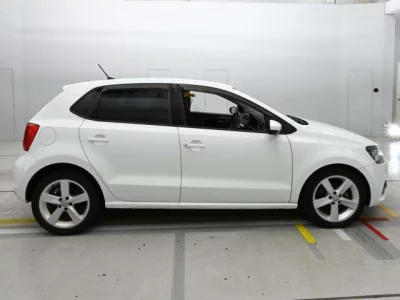 Volkswagen Polo  с аукциона в Японии