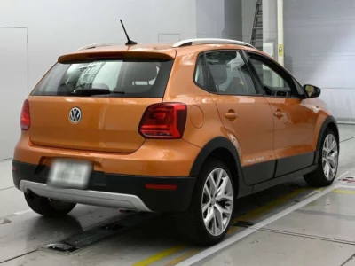 Volkswagen CROSS POLO