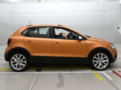 Volkswagen CROSS POLO