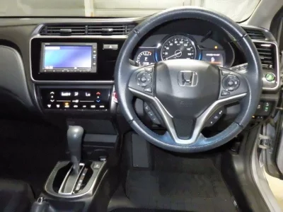 Honda GRACE  с аукциона в Японии