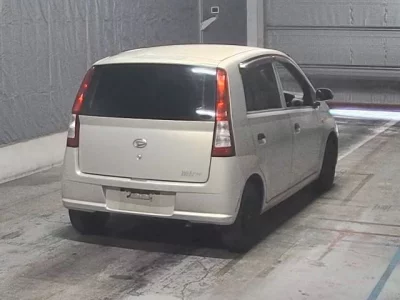 Daihatsu MIRA  с аукциона в Японии