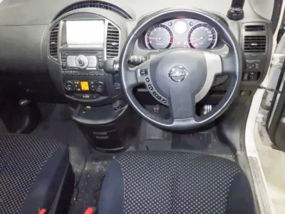 Nissan Lafesta