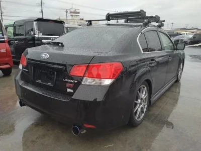 Subaru LEGACY B4