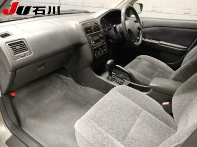 Toyota CARINA  с аукциона в Японии