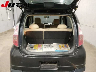 Toyota PASSO  с аукциона в Японии