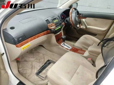 Toyota PREMIO  с аукциона в Японии