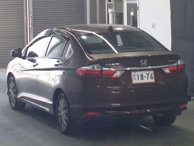 Honda GRACE  с аукциона в Японии