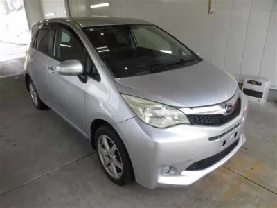 Subaru TREZIA  с аукциона в Японии