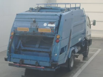 Mitsubishi FUSO FIGHTER