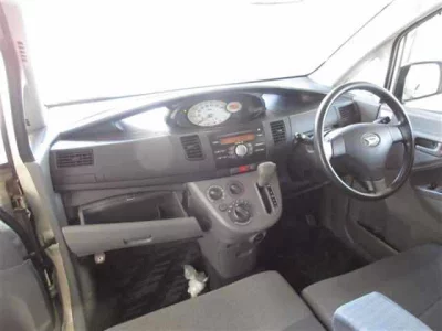 Daihatsu MOVE  с аукциона в Японии