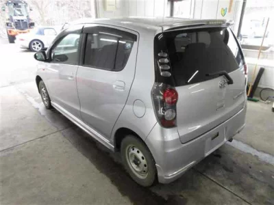 Daihatsu MIRA  с аукциона в Японии
