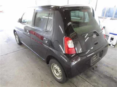 Daihatsu Esse
