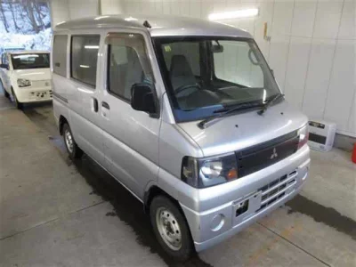 Mitsubishi Minicab Van
