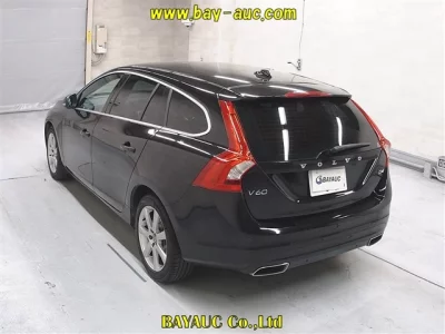 Volvo V60  с аукциона в Японии