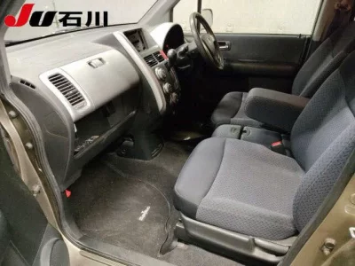 Honda Mobilio Spike