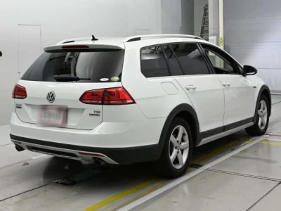 Volkswagen GOLF ALLTRACK  с аукциона в Японии