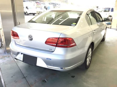 Volkswagen Passat  с аукциона в Японии