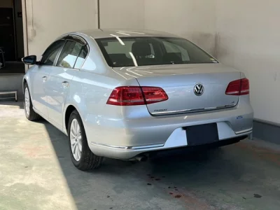 Volkswagen Passat  с аукциона в Японии