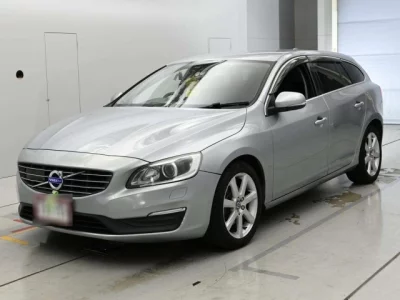 Volvo V60  с аукциона в Японии