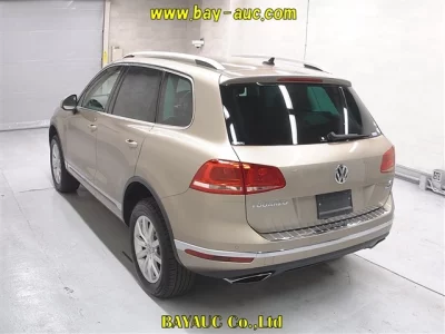 Volkswagen Touareg  с аукциона в Японии