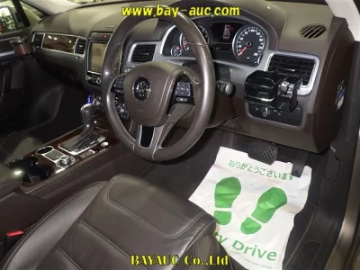 Volkswagen Touareg  с аукциона в Японии