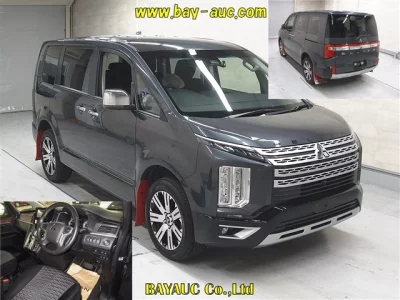 Mitsubishi Delica D:5