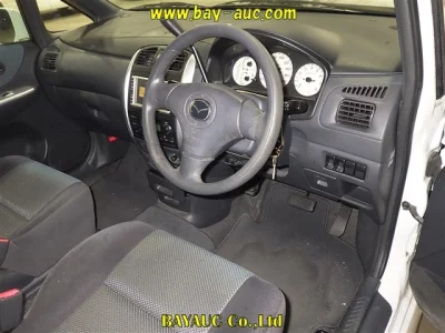Mazda PREMACY  с аукциона в Японии