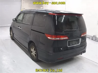 Honda ELYSION  с аукциона в Японии