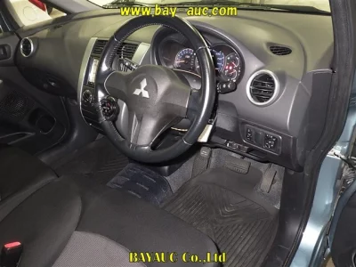 Mitsubishi Colt Plus