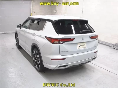 Mitsubishi OUTLANDER PHEV