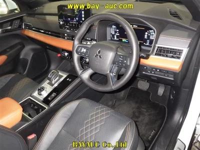 Mitsubishi OUTLANDER PHEV