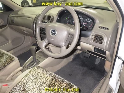 Mazda FAMILIA  с аукциона в Японии