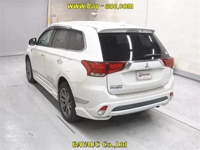 Mitsubishi OUTLANDER PHEV