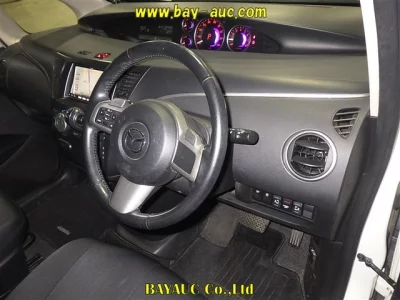 Mazda Biante