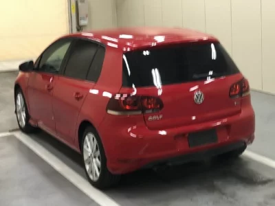 Volkswagen Golf  с аукциона в Японии