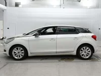 Citroen DS5 лот № 90425 оценка 4  с аукциона в Японии 3