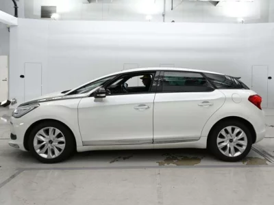 Citroen DS5  с аукциона в Японии