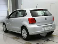 Volkswagen Polo лот № 90443 оценка 4  с аукциона в Японии 5