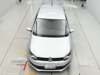 Volkswagen Polo лот № 90443 оценка 4  с аукциона в Японии 6