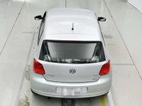 Volkswagen Polo лот № 90443 оценка 4  с аукциона в Японии 7