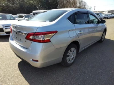 Nissan SYLPHY