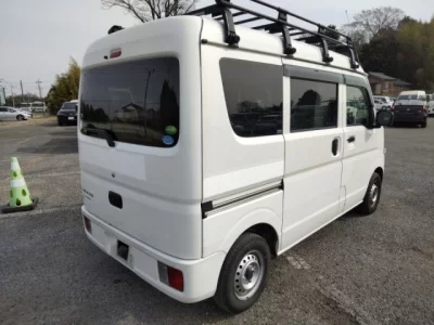 Mitsubishi Minicab Van