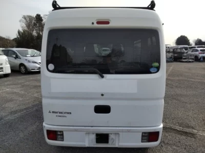 Mitsubishi Minicab Van