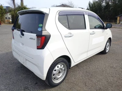 Daihatsu MIRA E S
