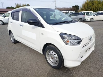 Daihatsu MIRA E S
