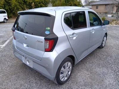 Daihatsu MIRA E S