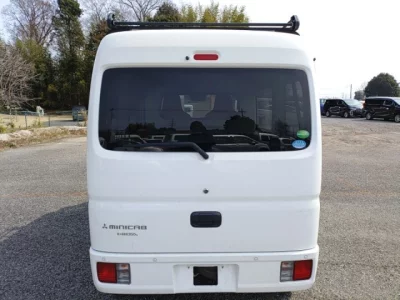 Mitsubishi Minicab Van