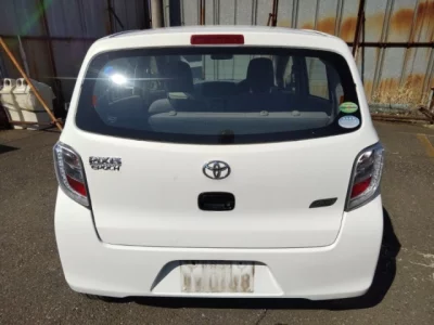 Toyota PIXIS EPOCH  с аукциона в Японии