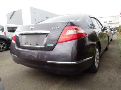 Nissan TEANA  с аукциона в Японии