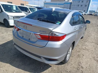 Honda GRACE